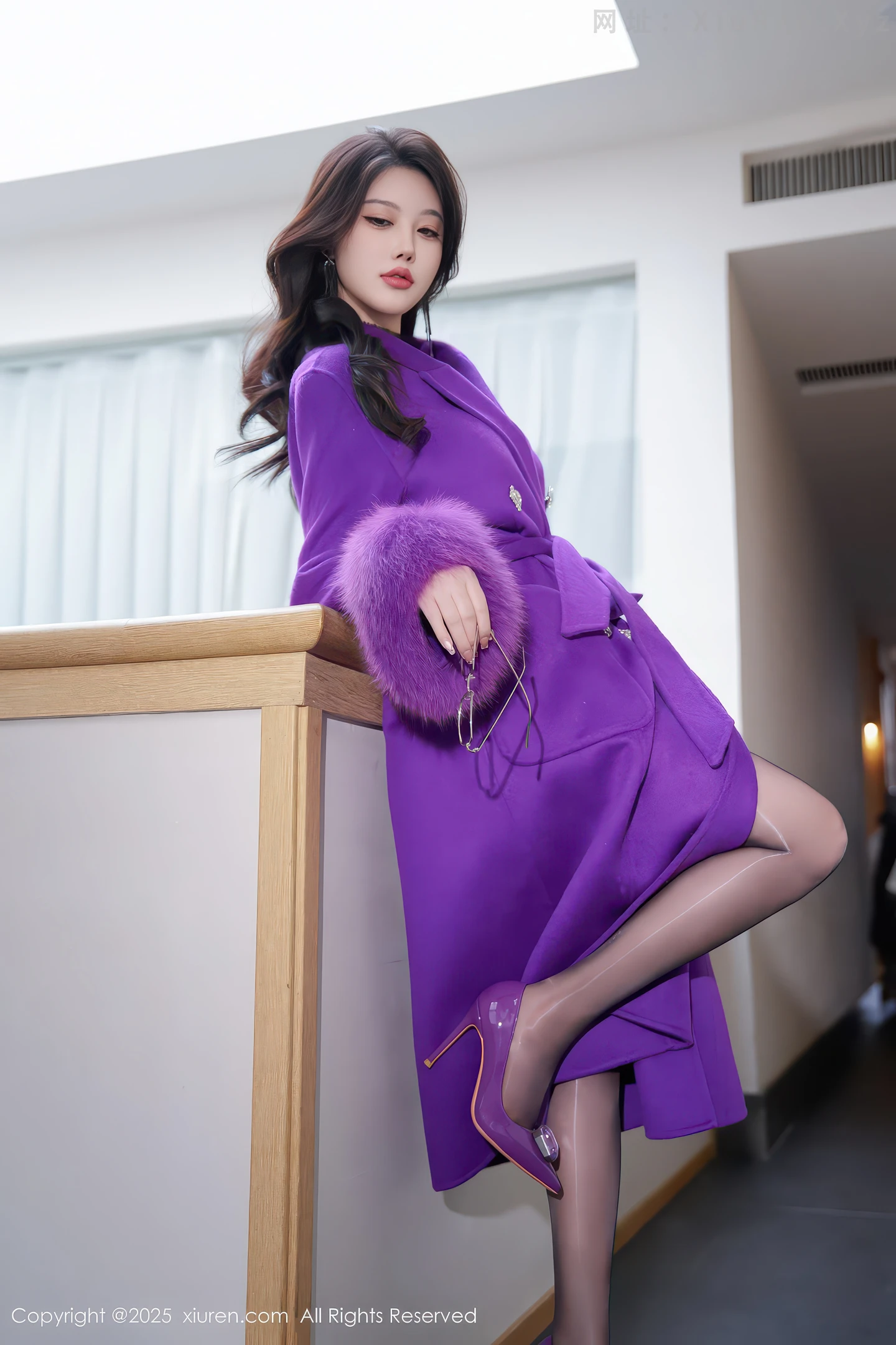 图片[4]-[XiuRen秀人网] VOL.11063 女神CHENCHEN.性感黑色情趣内衣配黑丝袜秀丰腴身材诱惑写真68P-秀人网官方网站